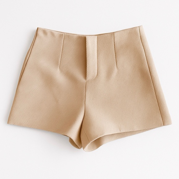 Forever 21 Pants - Forever 21 • High Waist Tan Shorts With Pockets • Size M